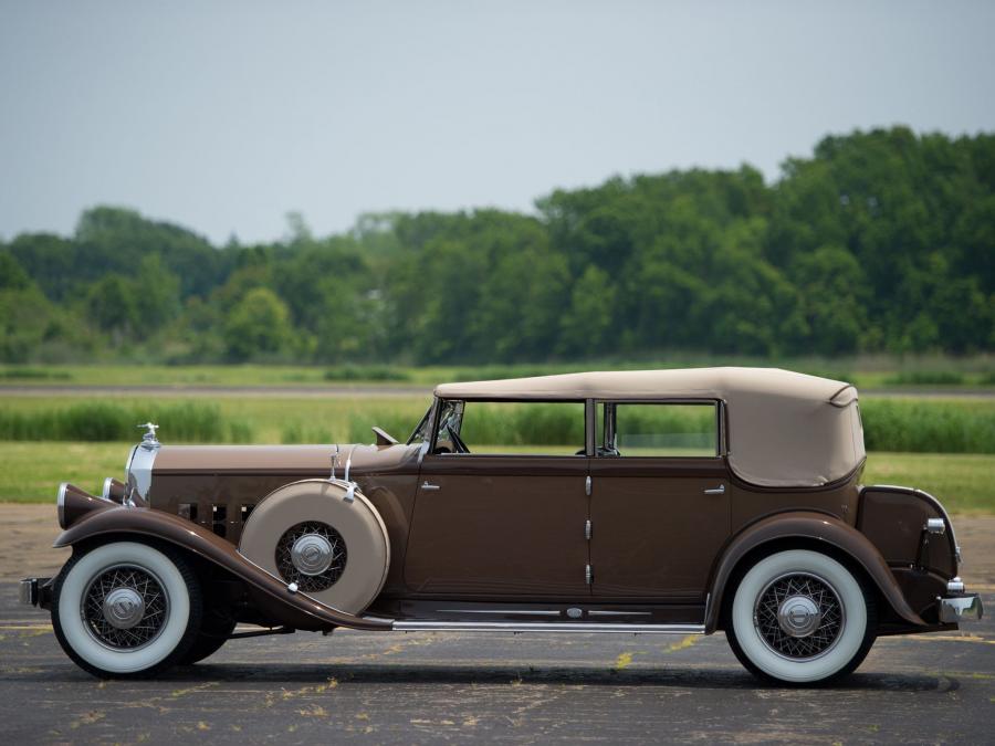  Pierce-Arrow Model 54 Convertible Sedan 1932 года  (фото 8 из 17)